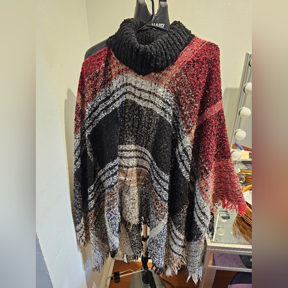 Poncho - Picture 1 of 1